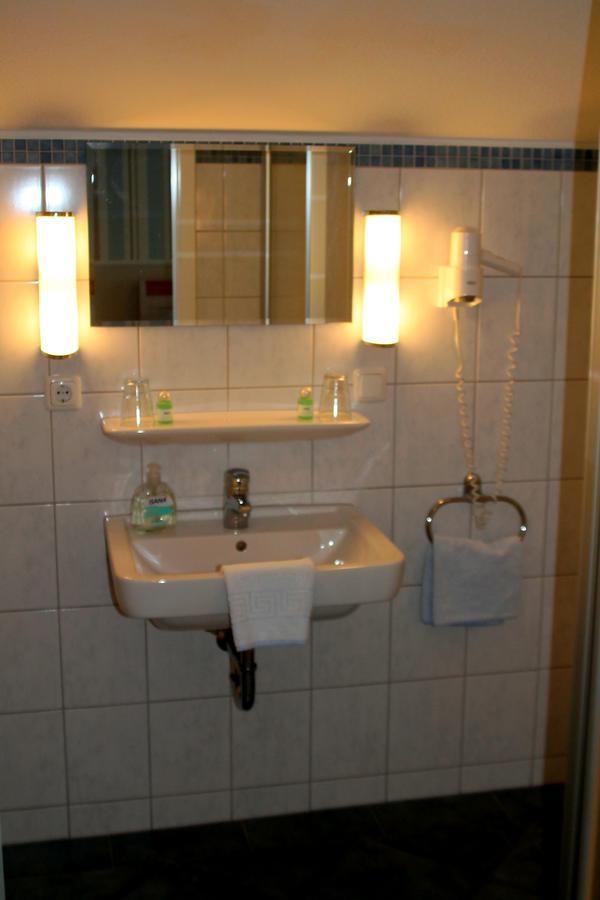 Karstens Gasthof Nordhastedt Esterno foto